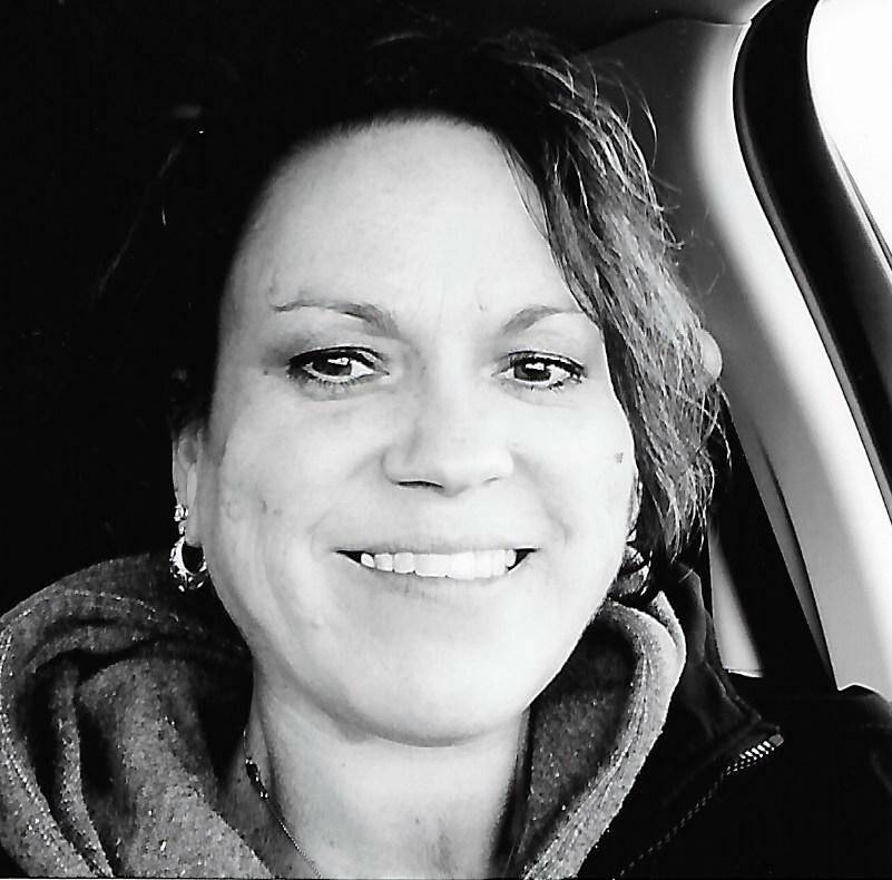 Obituary of Wendy Redmond Yeater | Ford Funeral Homes | Serving out...